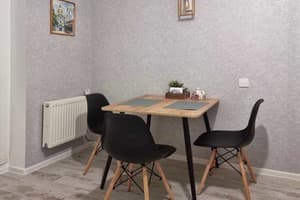 Home hotel вул. Раїси Окипної 6