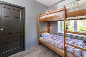 Хостел Light Life Hostel. Место в общем 6-местном номере  2